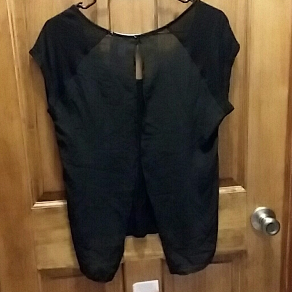 Top - Picture 3 of 5